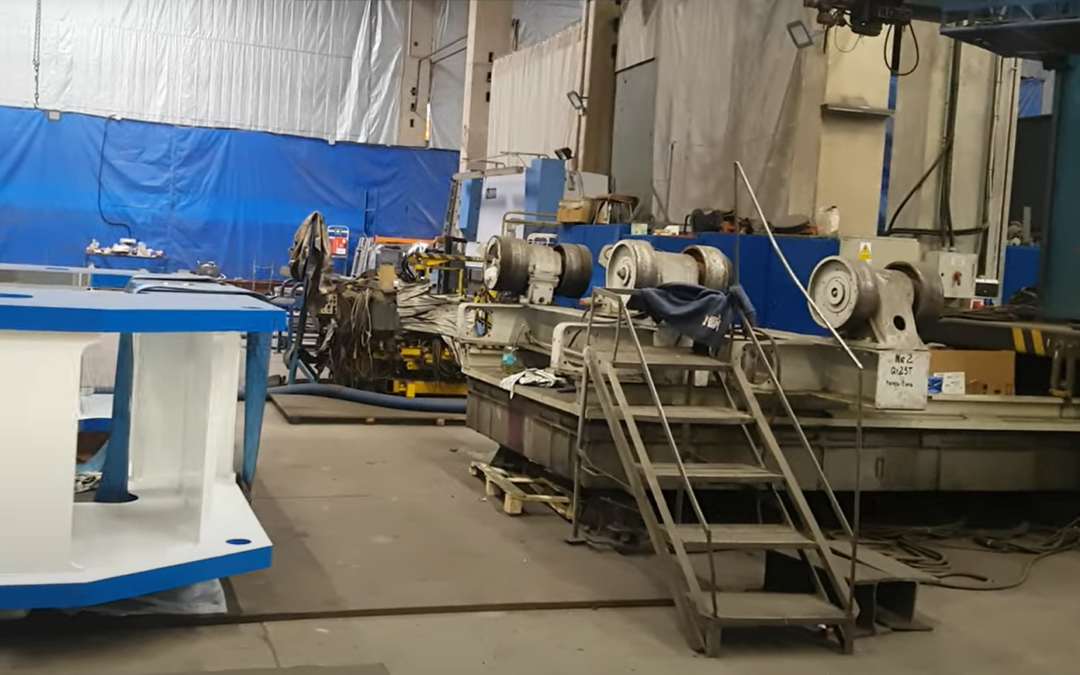 What does Makrum produce? Walk through the production hall (video)